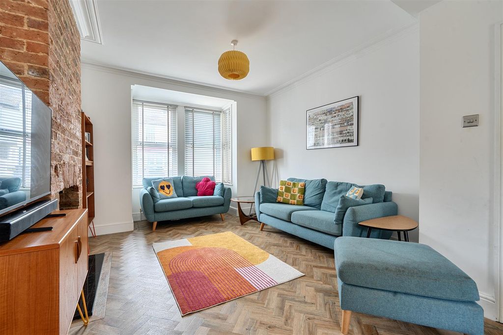 Property photo 2 of 19 1497093 (6).Jpg