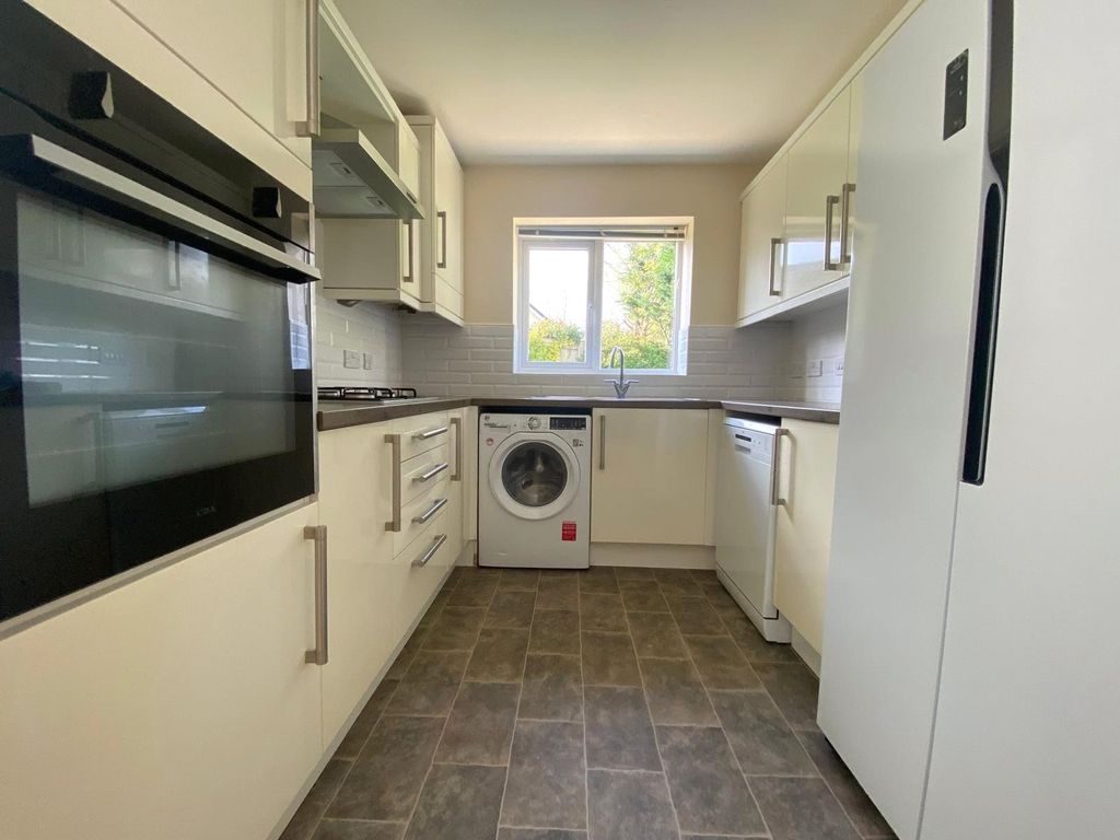 Property photo 2 of 11 Picture No. 45