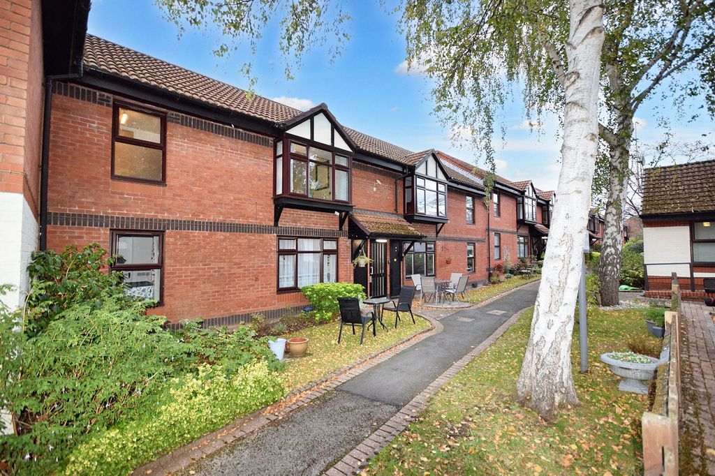 Property photo 1 of 11