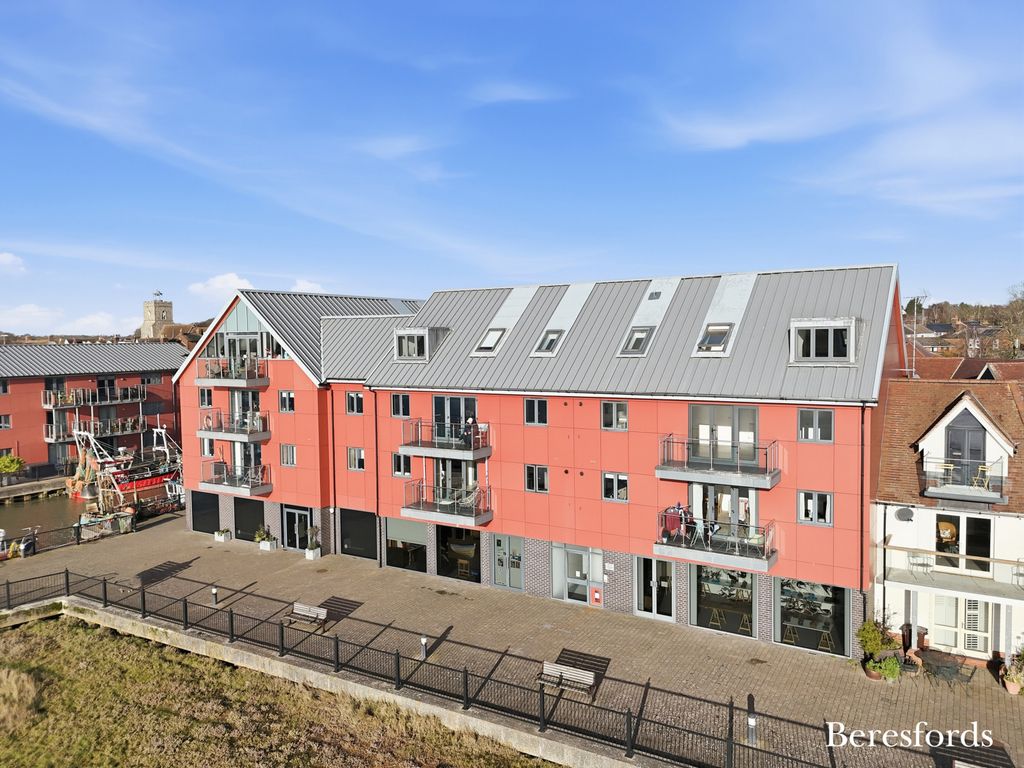 Property photo 3 of 37 Picture 3