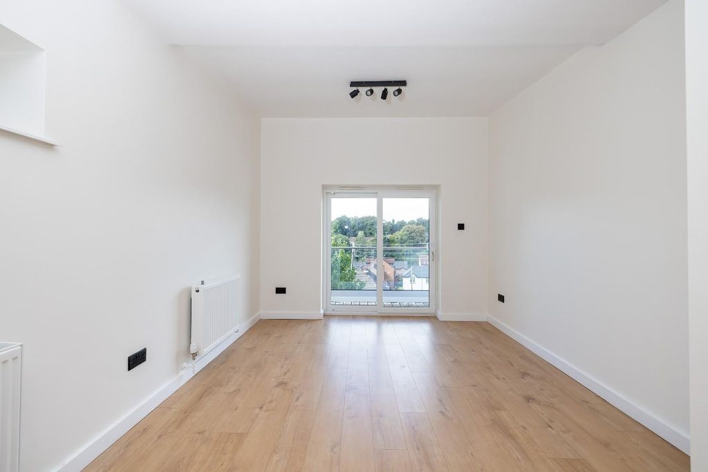 Property photo 1 of 18 014A4802-Charlien.Jpg