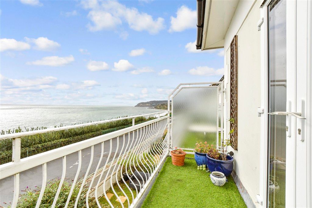 Property photo 3 of 9 Balcony / Terrace