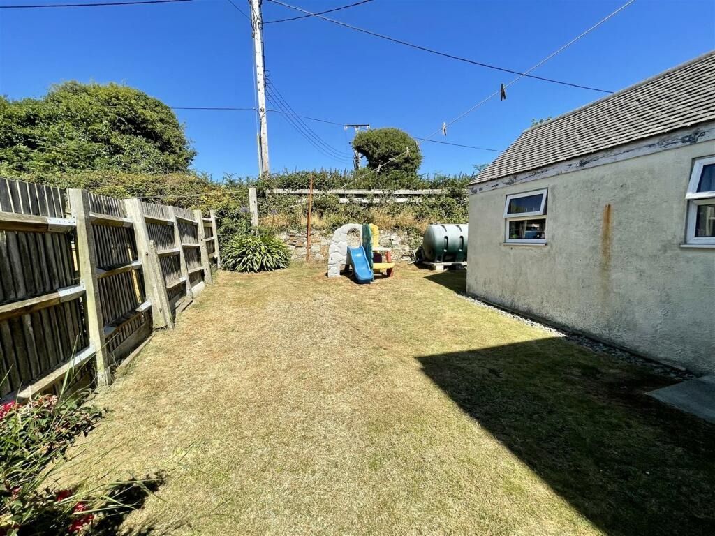 Property photo 3 of 20 4860632