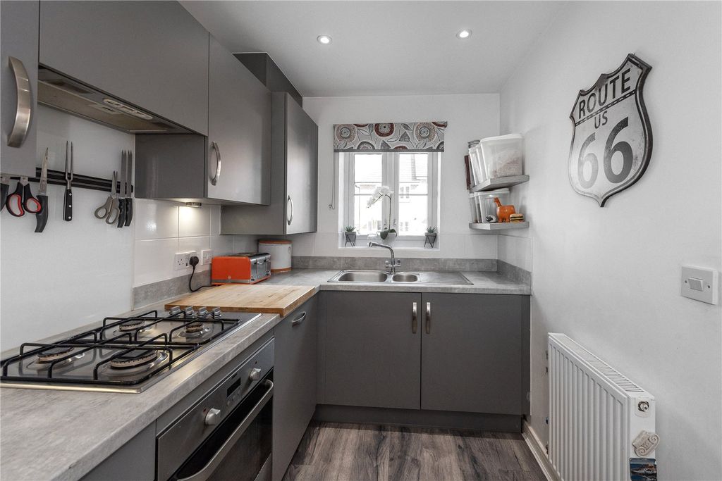 Property photo 2 of 14 Picture No. 02