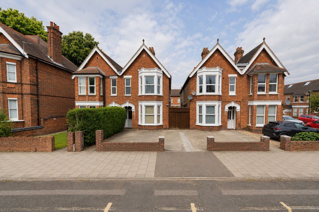 Property photo 1 of 1