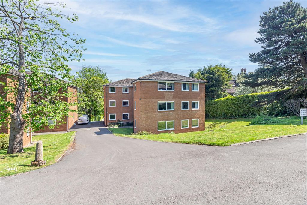 Additional image 11 of 3 bed flat for salePriory Road, Malvern WR14