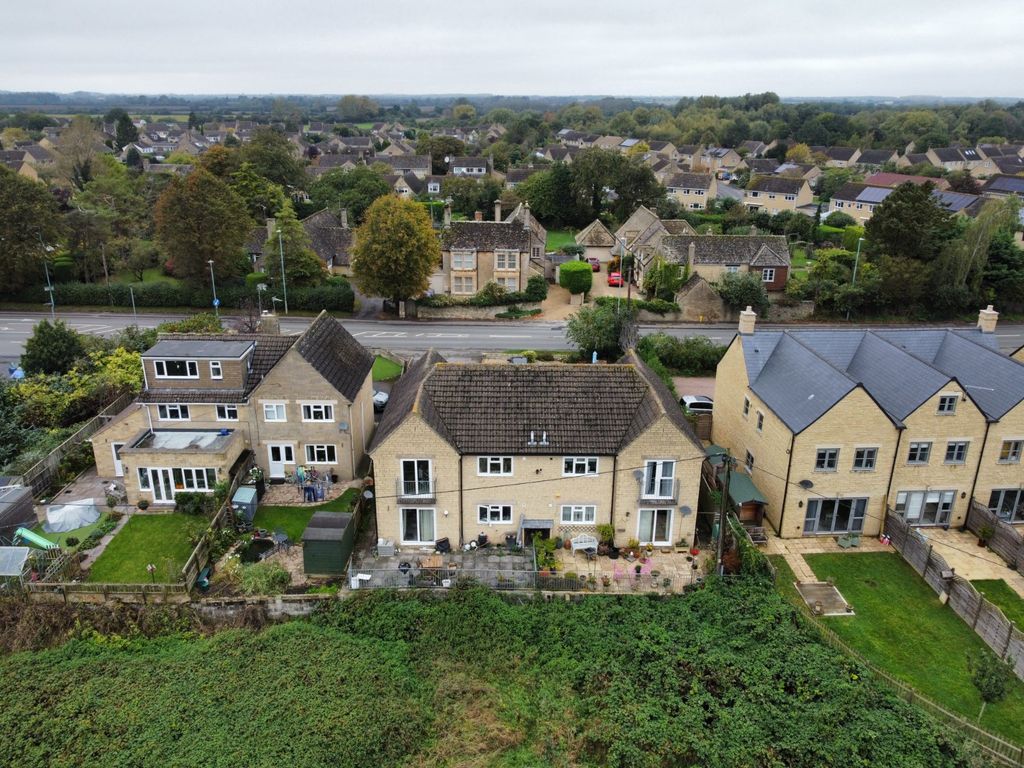 Property photo 2 of 11 Picture No. 02