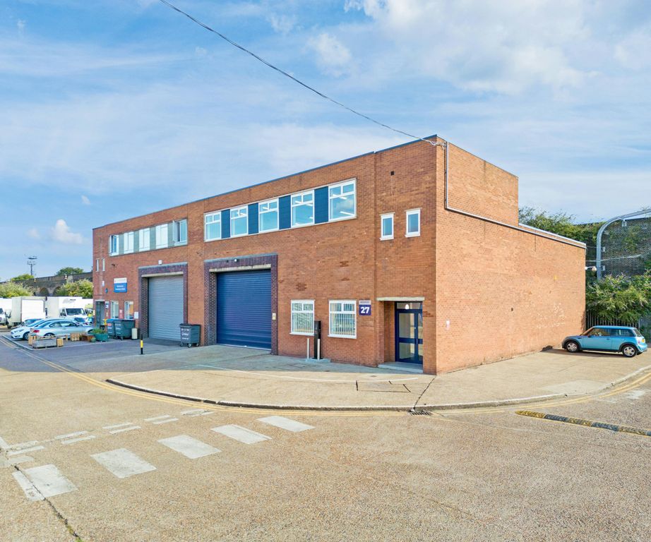 Property photo 1 of 23 Bermondsey 27 External  July 202516.Jpg