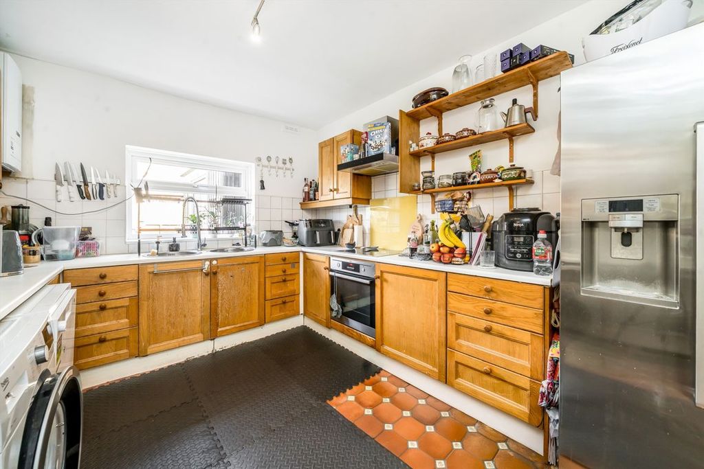 Property photo 3 of 7