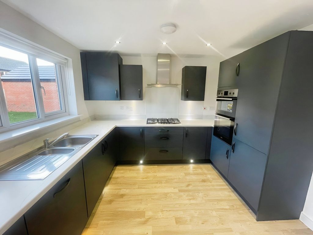 Property photo 2 of 15 Picture No. 07