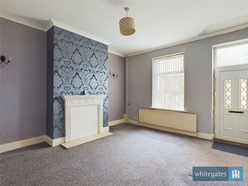 Property photo 2 of 8 Picture No. 37