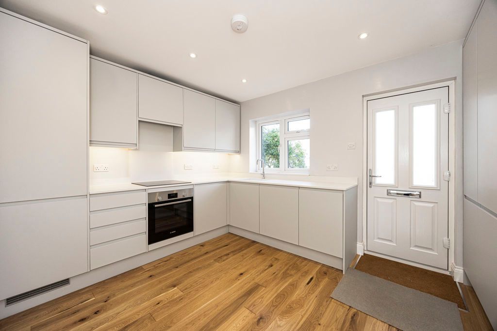 Property photo 2 of 15 Photo 58