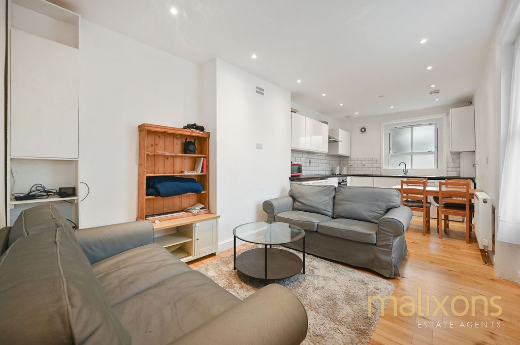 Property photo 2 of 8