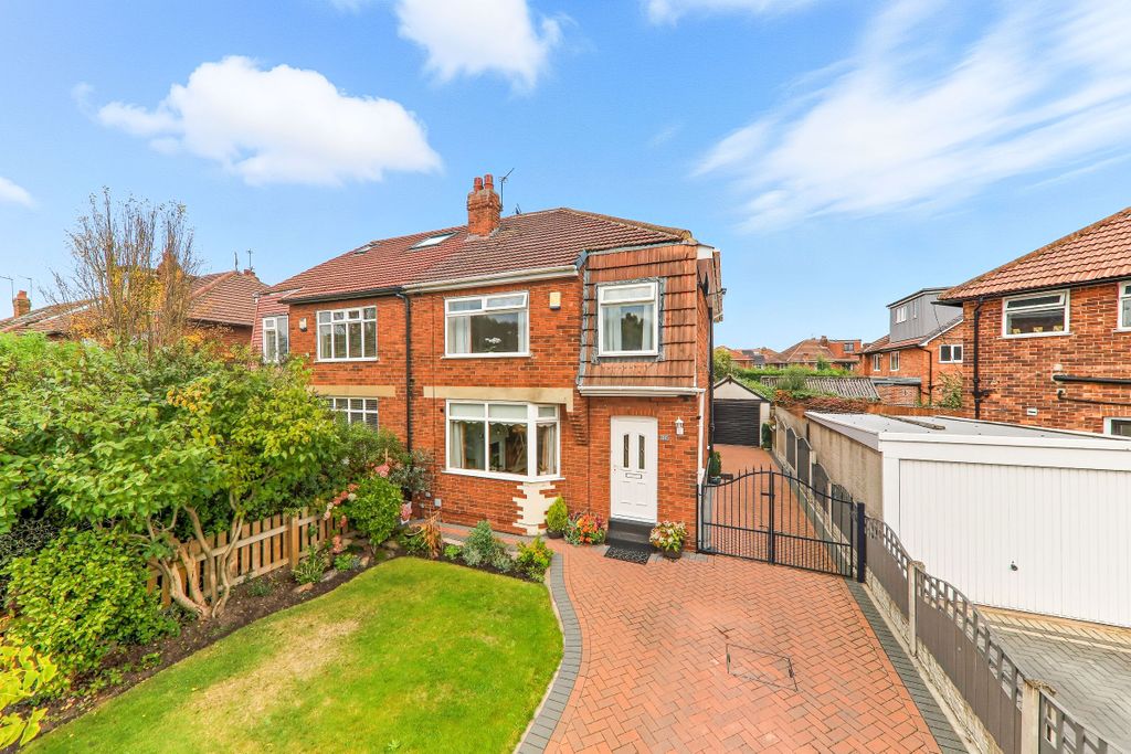 Property photo 1 of 21