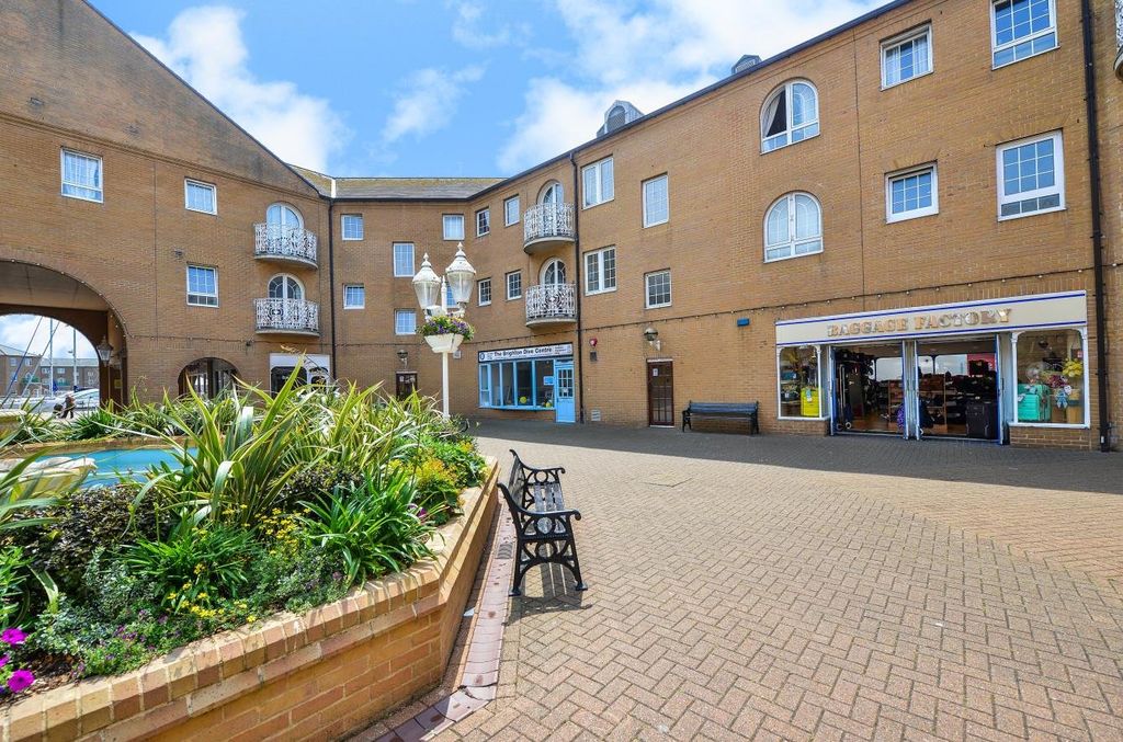 Property photo 1 of 10 Picture No. 11