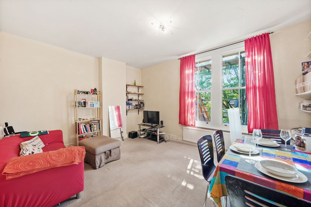 Property photo 2 of 12 Photo 13