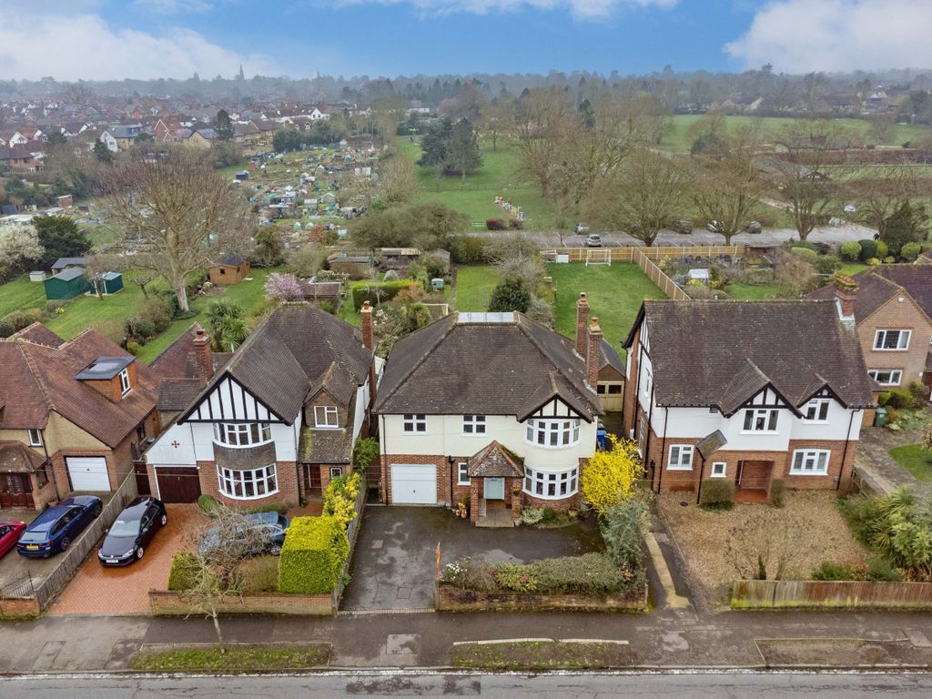 Property photo 2 of 29