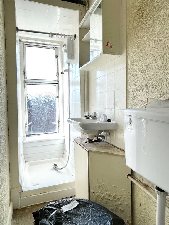 Property photo 2 of 12 Picture No. 02