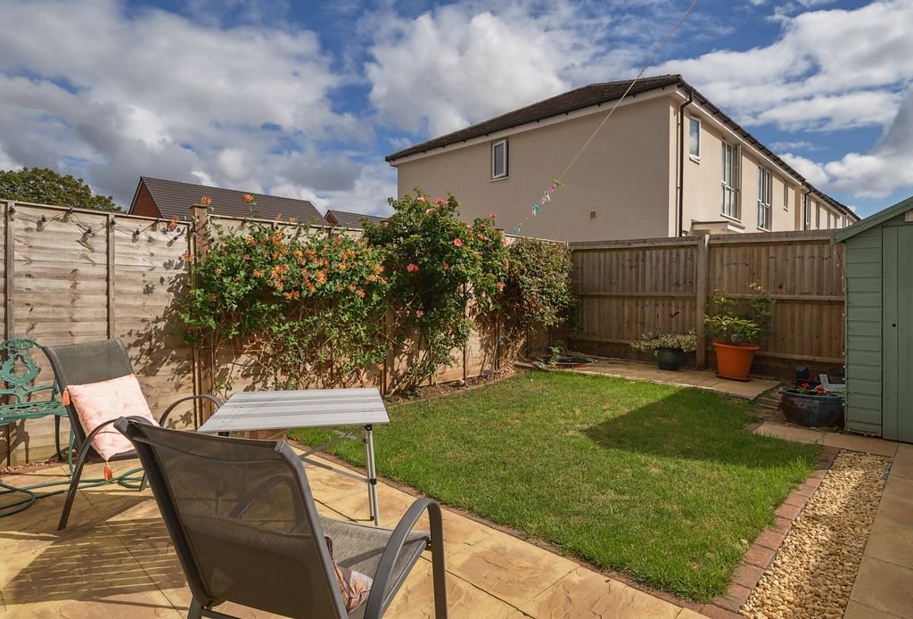 Property photo 3 of 23 1339542-4-689E004...