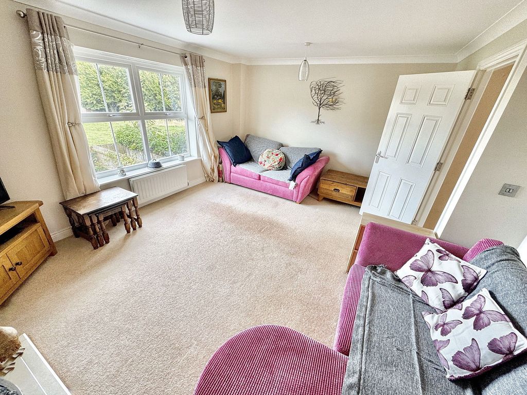 Property photo 3 of 20