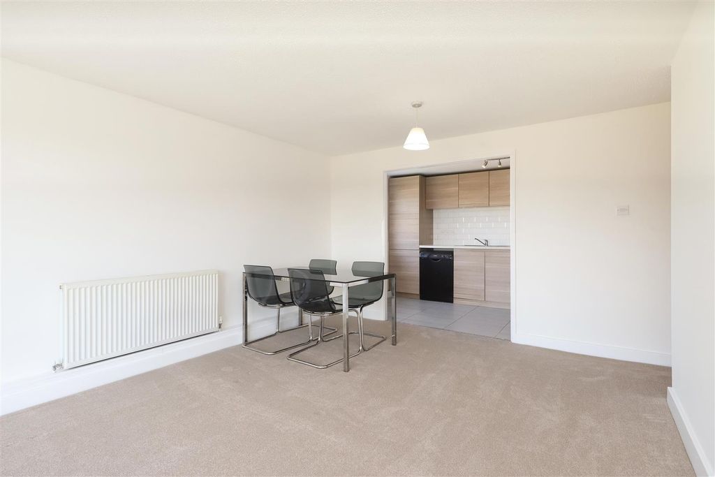 Property photo 3 of 13 Living/Dining