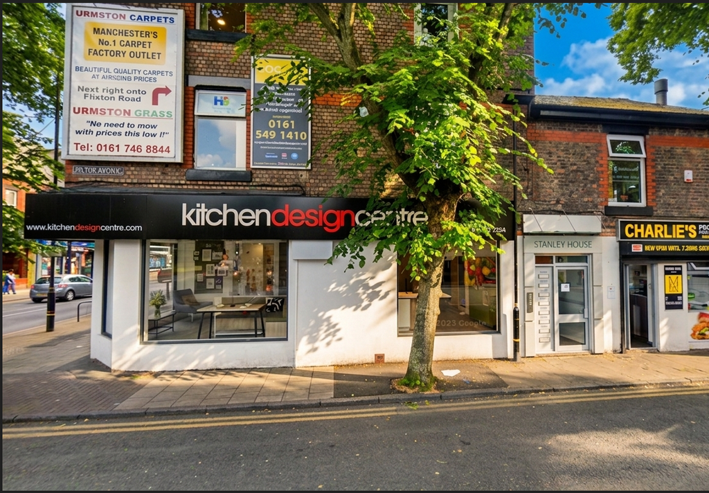 Property photo 1 of 3