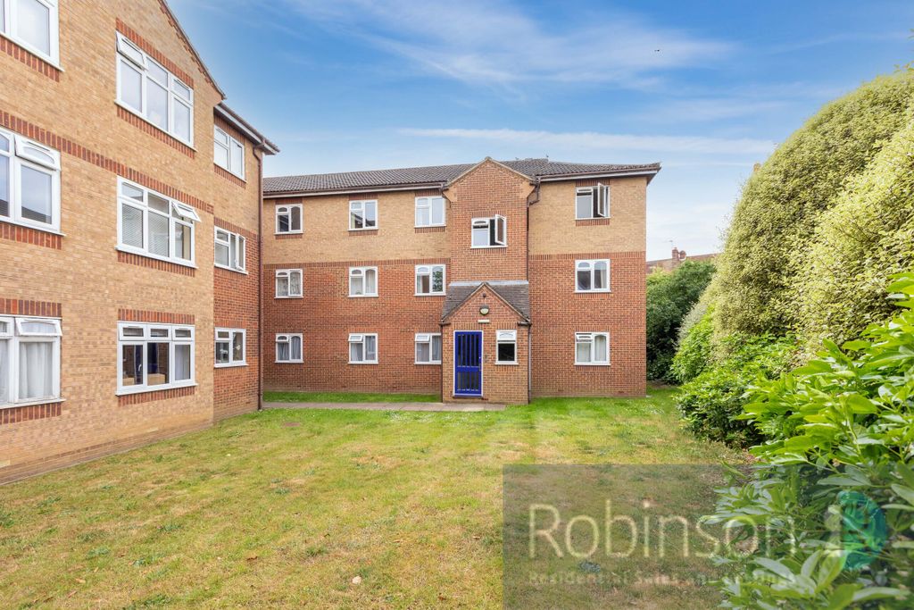 Property photo 1 of 9 24 Corfe Place-2