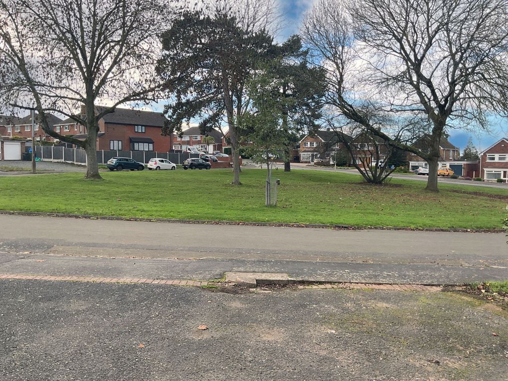 Property photo 2 of 21