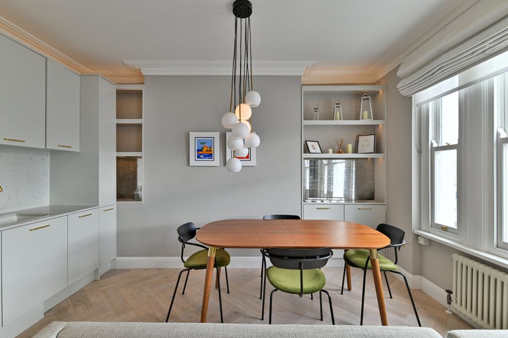 Property photo 3 of 16 Dining