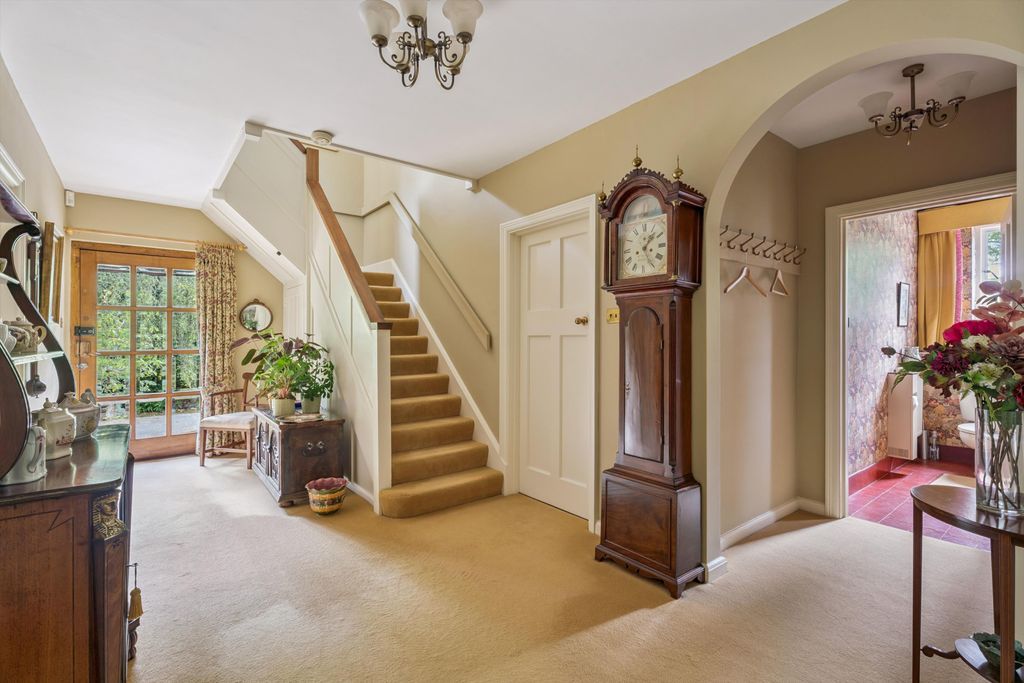 Property photo 3 of 27 Image