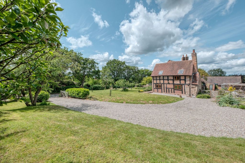Property photo 1 of 16