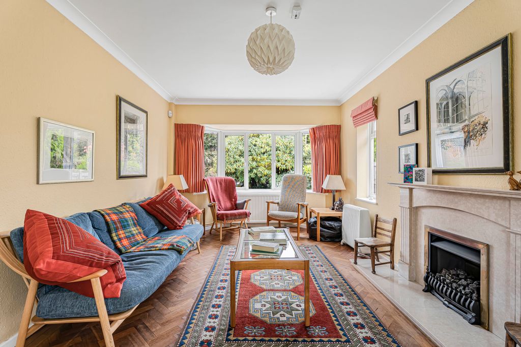 Property photo 2 of 29 Sitting Room