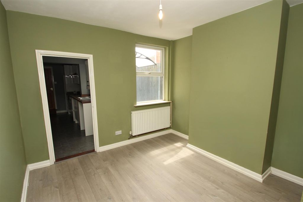 Property photo 3 of 10 Img_0176.Jpg