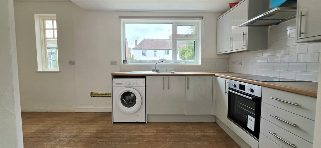 Property photo 2 of 18 Picture No. 07