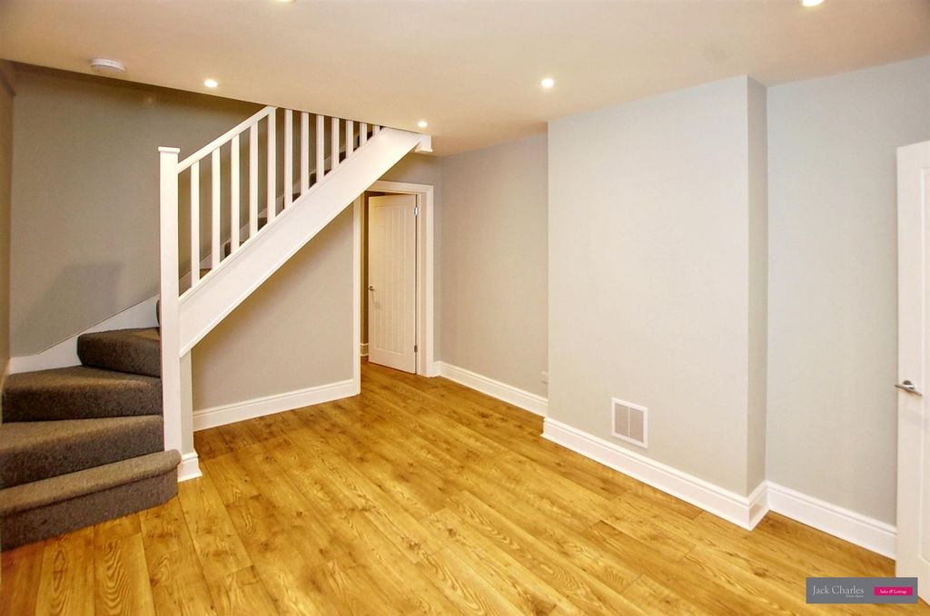 Property photo 2 of 15 Dsc_0043 (2).Jpg