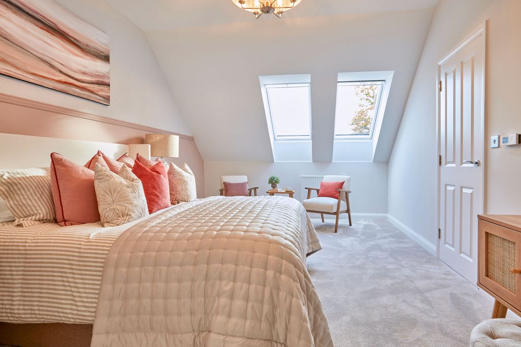 Property photo 3 of 8 En Suite Main Bedroom In The  Woodcote 4 Bedroom Home
