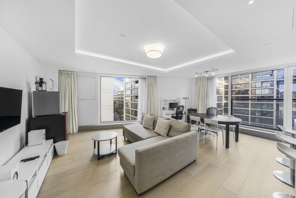 Property photo 2 of 11 Dsc_0572_High