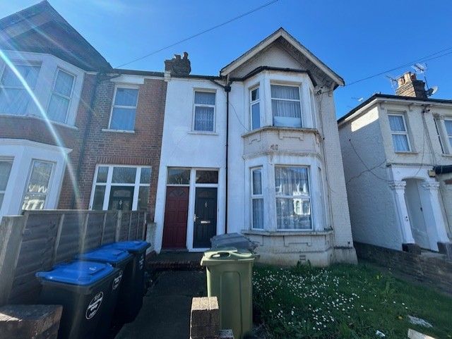 Property photo 1 of 6