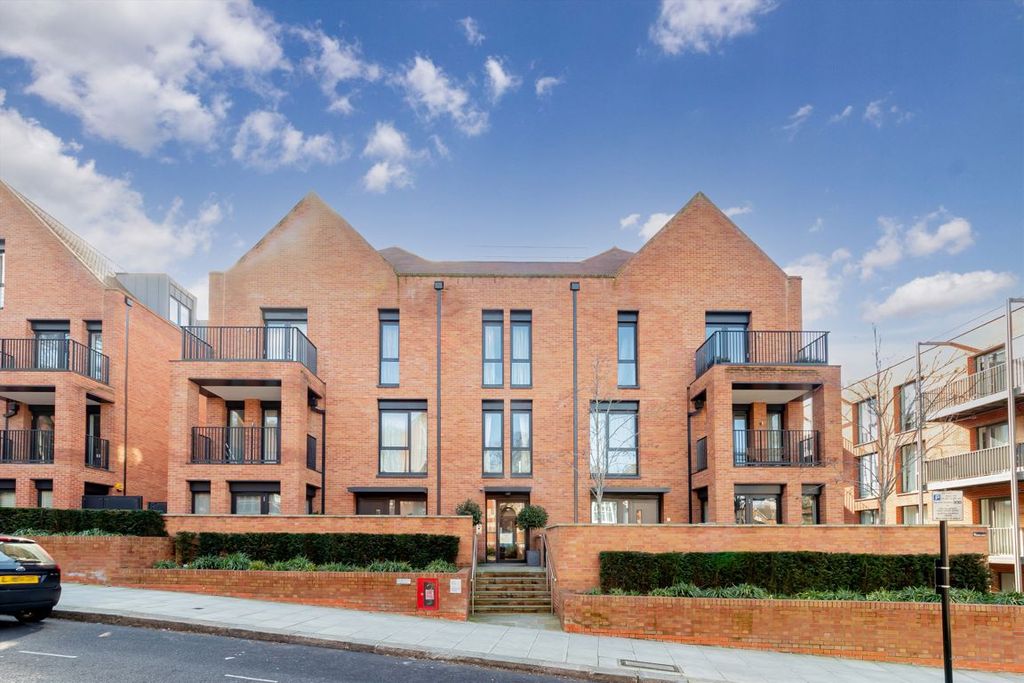 Property photo 1 of 1