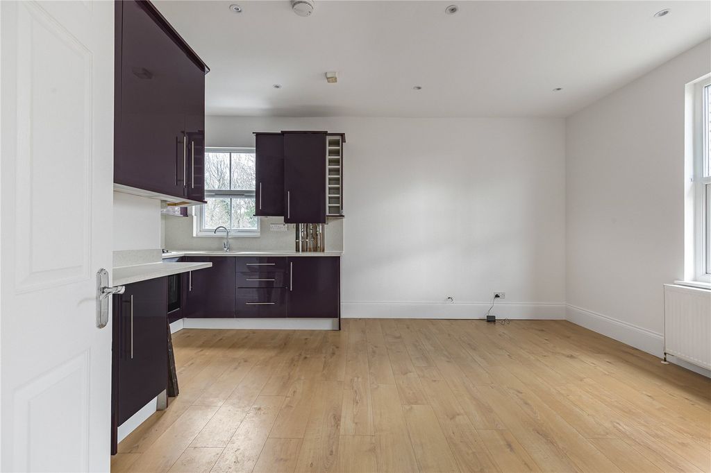Property photo 1 of 7 Picture No. 05