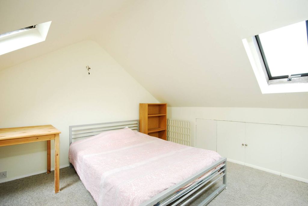 Property photo 3 of 8