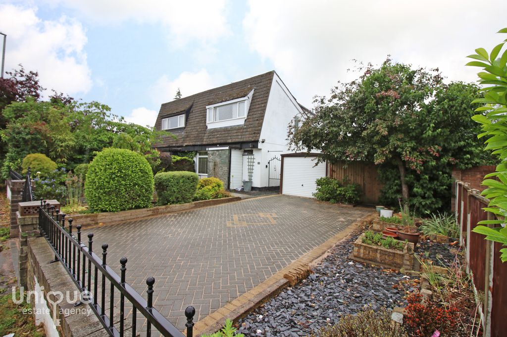 Property photo 1 of 26