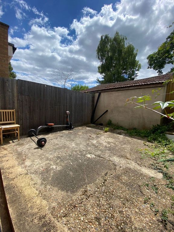 Property photo 2 of 2 Media