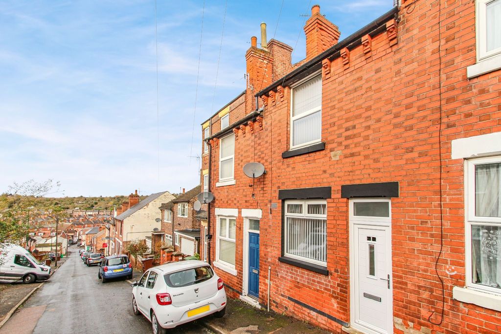 Property photo 2 of 16