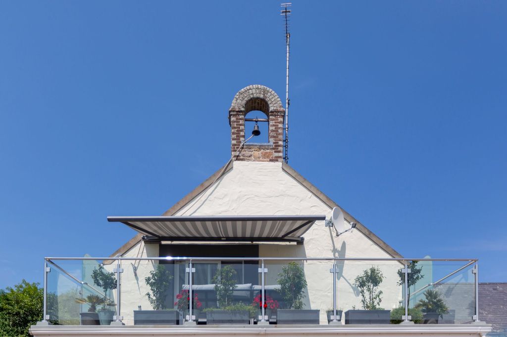 Additional image 32 of 2 bed flat for saleThe Old Belfry, Les Ruisseaux, St Brelade JE3