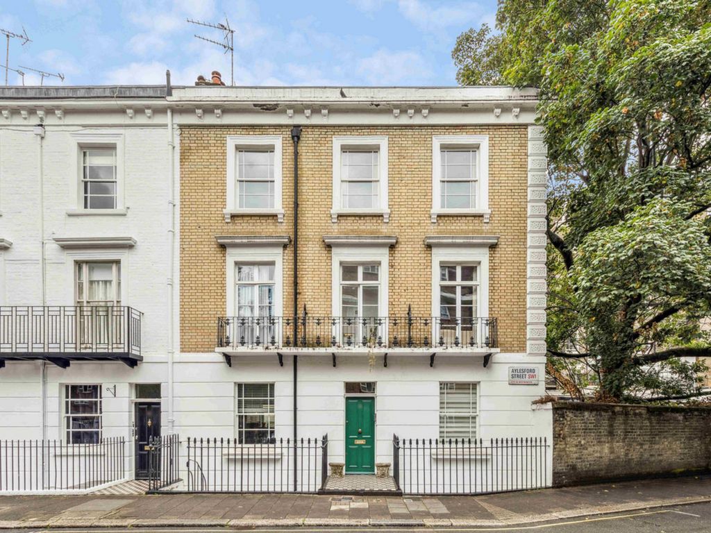 Property photo 1 of 8