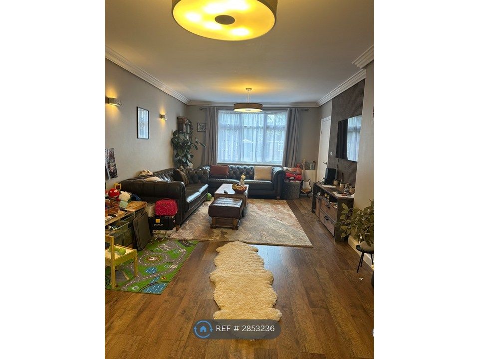 Property photo 2 of 34