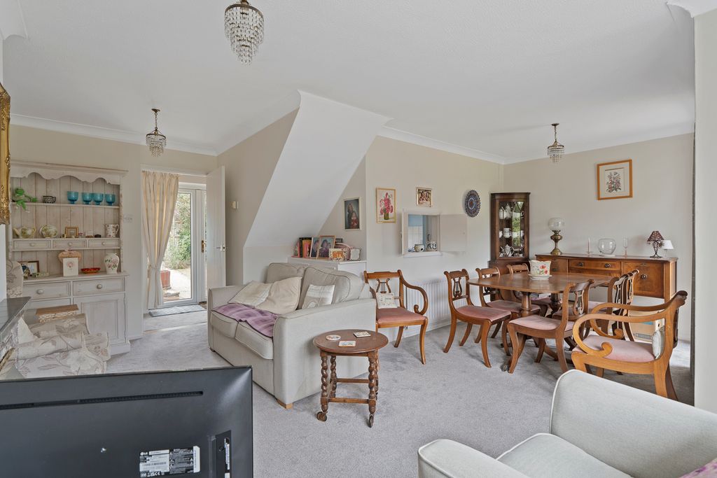 Property photo 3 of 15