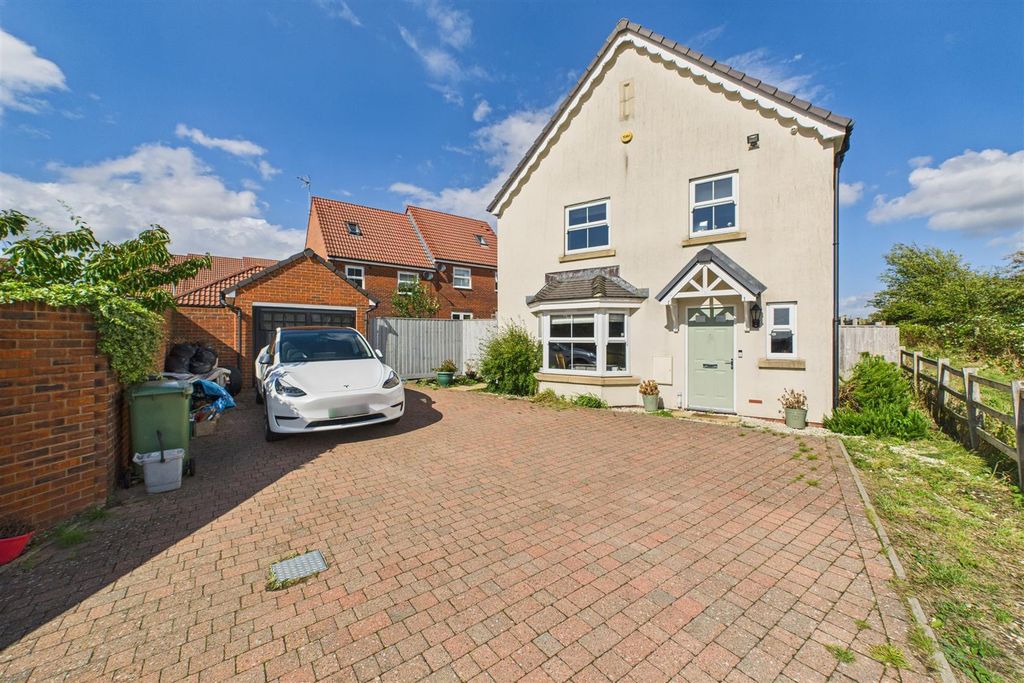 Property photo 1 of 19 Front 1.Jpg