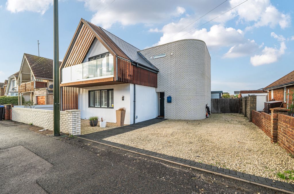 Property photo 1 of 21 3-6Adf7F362E073-1...